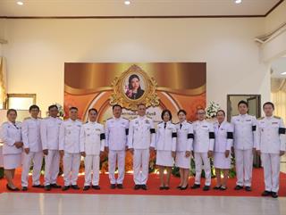 04.07.69 ร่วมพิธีถวายพระพรสมเด็จพระเจ้าน้องนางเธอ เจ้าฟ้าจุฬาภรณวลัยลักษณ์ อัคาราชกุมารี กรมพระศรีสวางควัฒน วรขัตติยราชนารี เนื่องในโอกาสวันคล้ายวันประสูติ